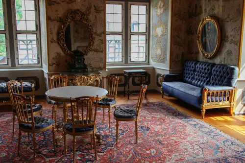 Come scegliere il tavolo giusto: suggerimenti e consigli